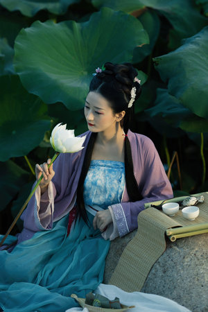 亚洲AV天堂手机版